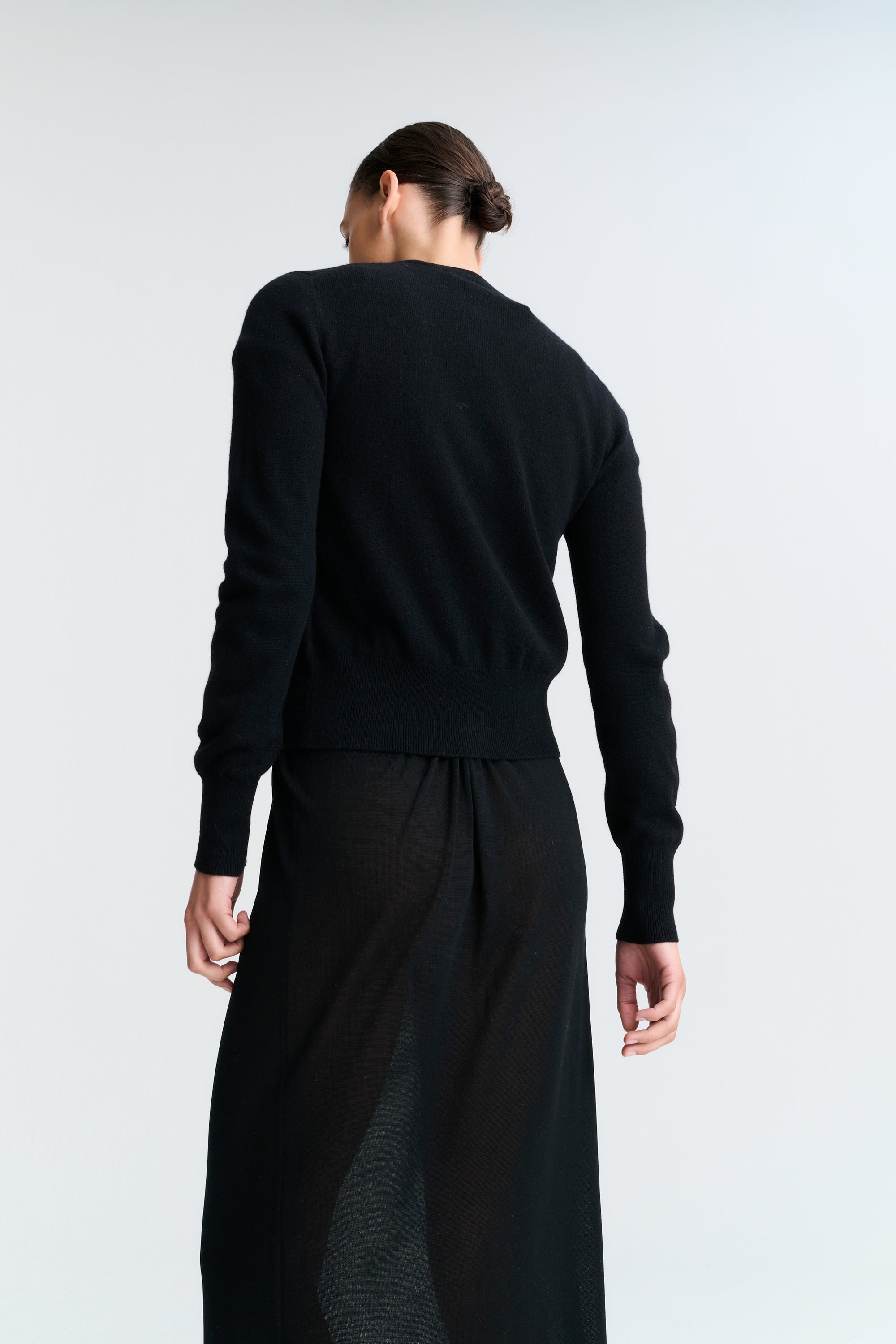 RHEA093 | Cardigan | Wool Cashmere | Black