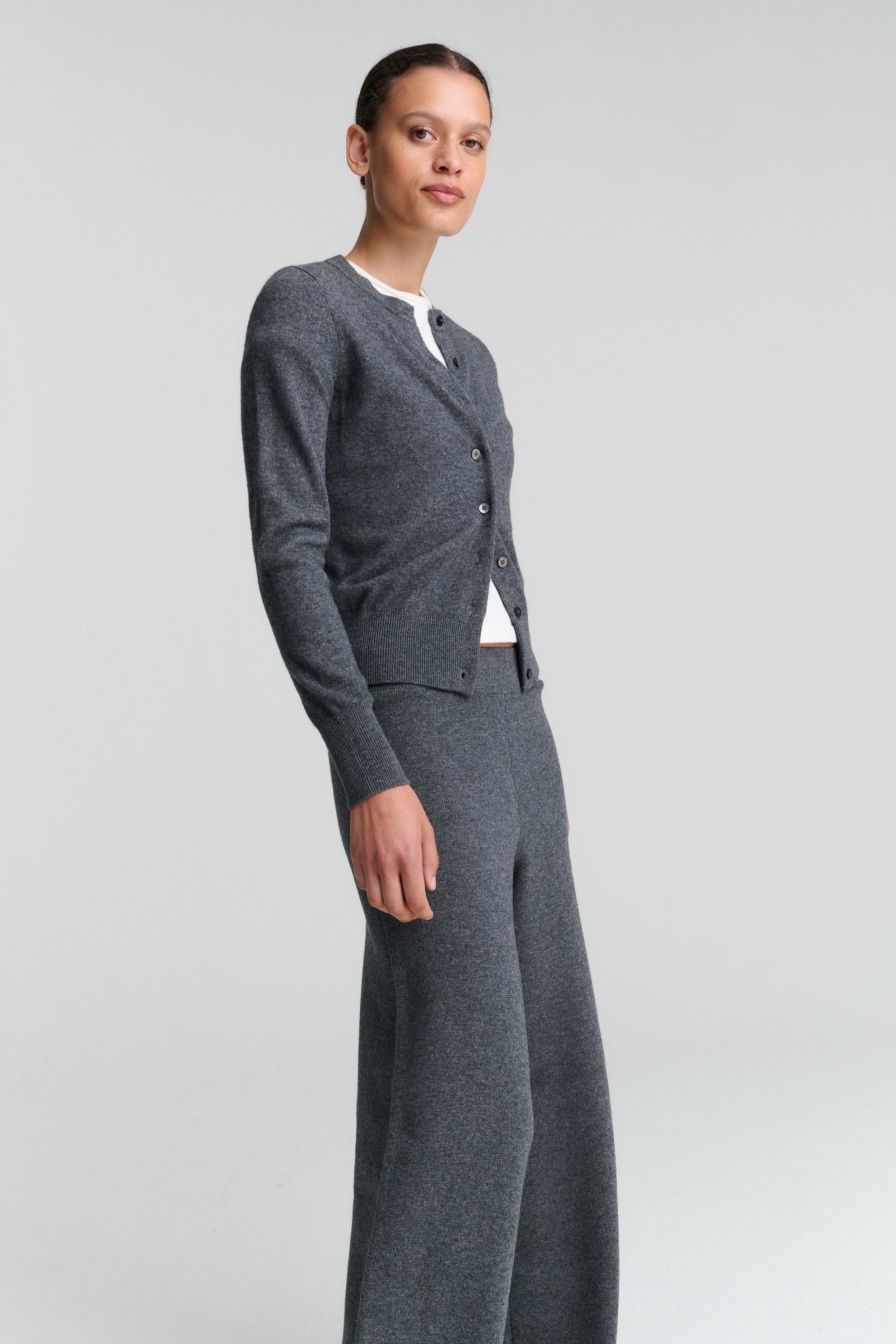 RHEA093 | Cardigan | Wool Cashmere | Grey