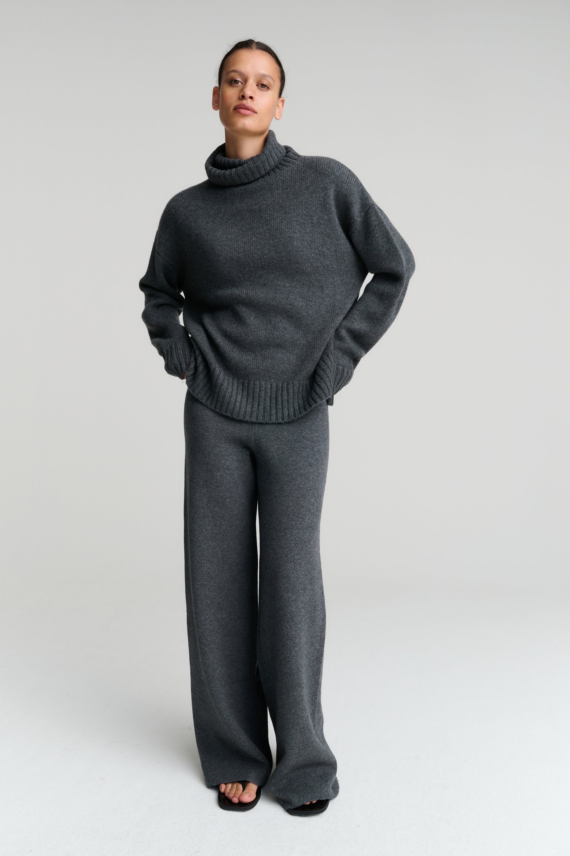 RHEA095 | Pants | Wool Cashmere | Grey