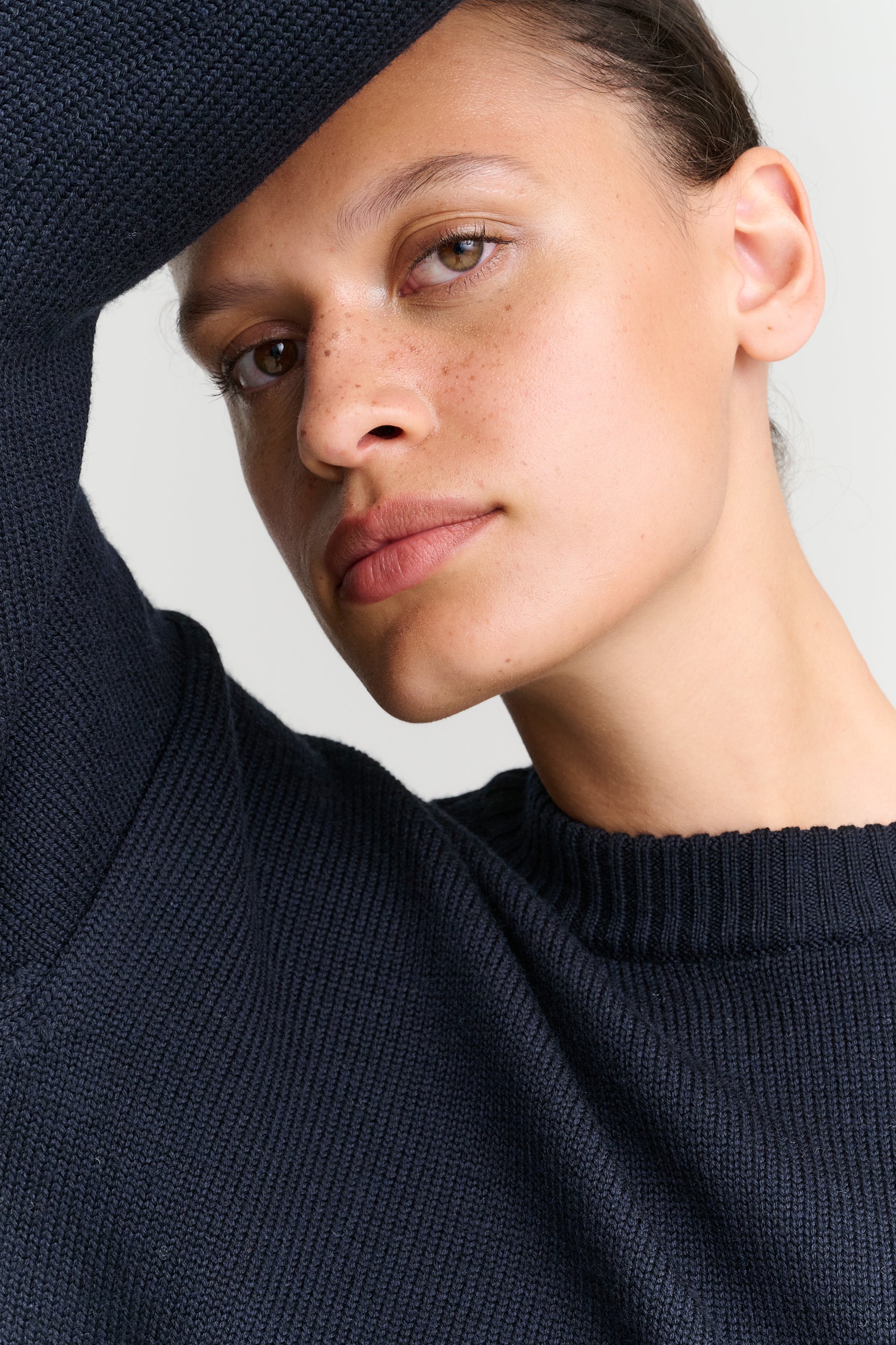 RHEA110 | Heavy Crew | Merino Wool |  Navy