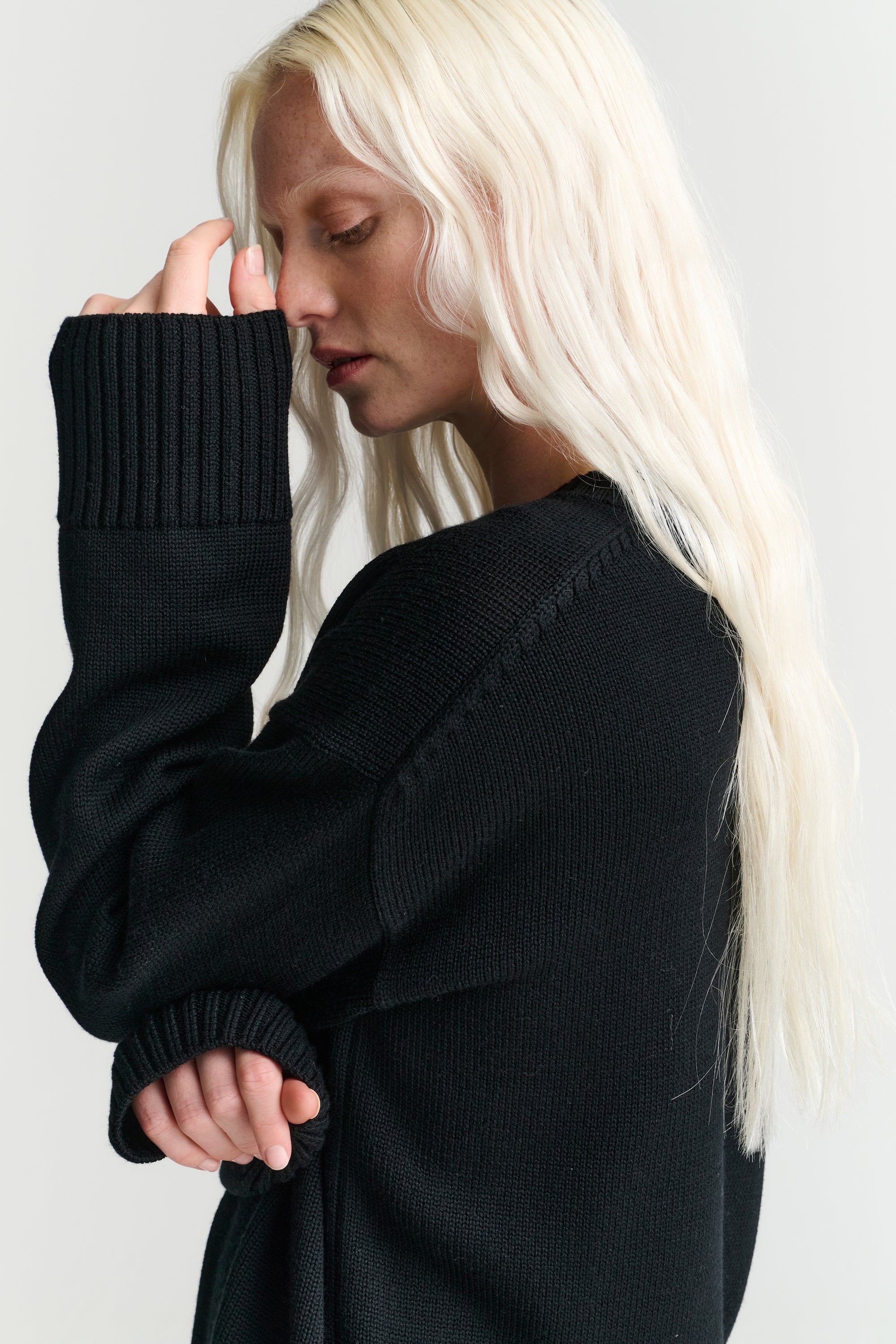 RHEA128 | Heavy Crew | Merino Wool | Black