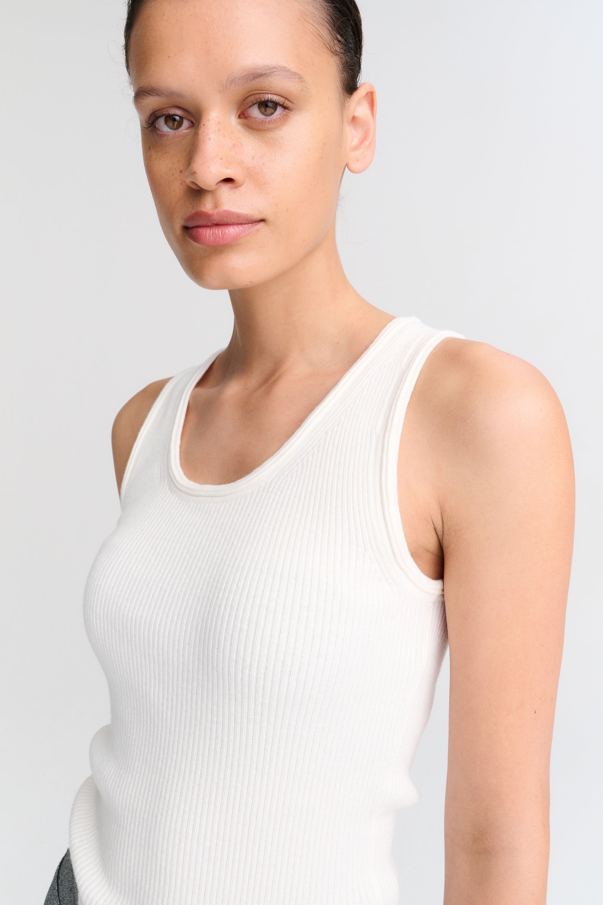 RHEA149 | Ribbed Tank | Cotton Cashmere | Off White