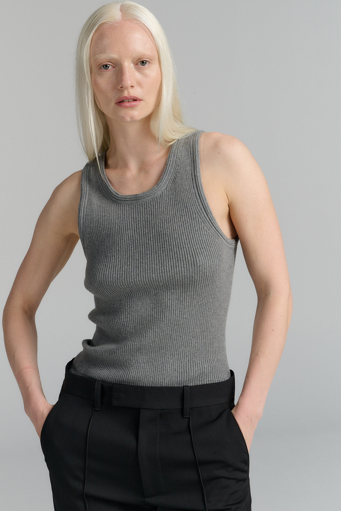 RHEA124. Ribbed Tank. Grey