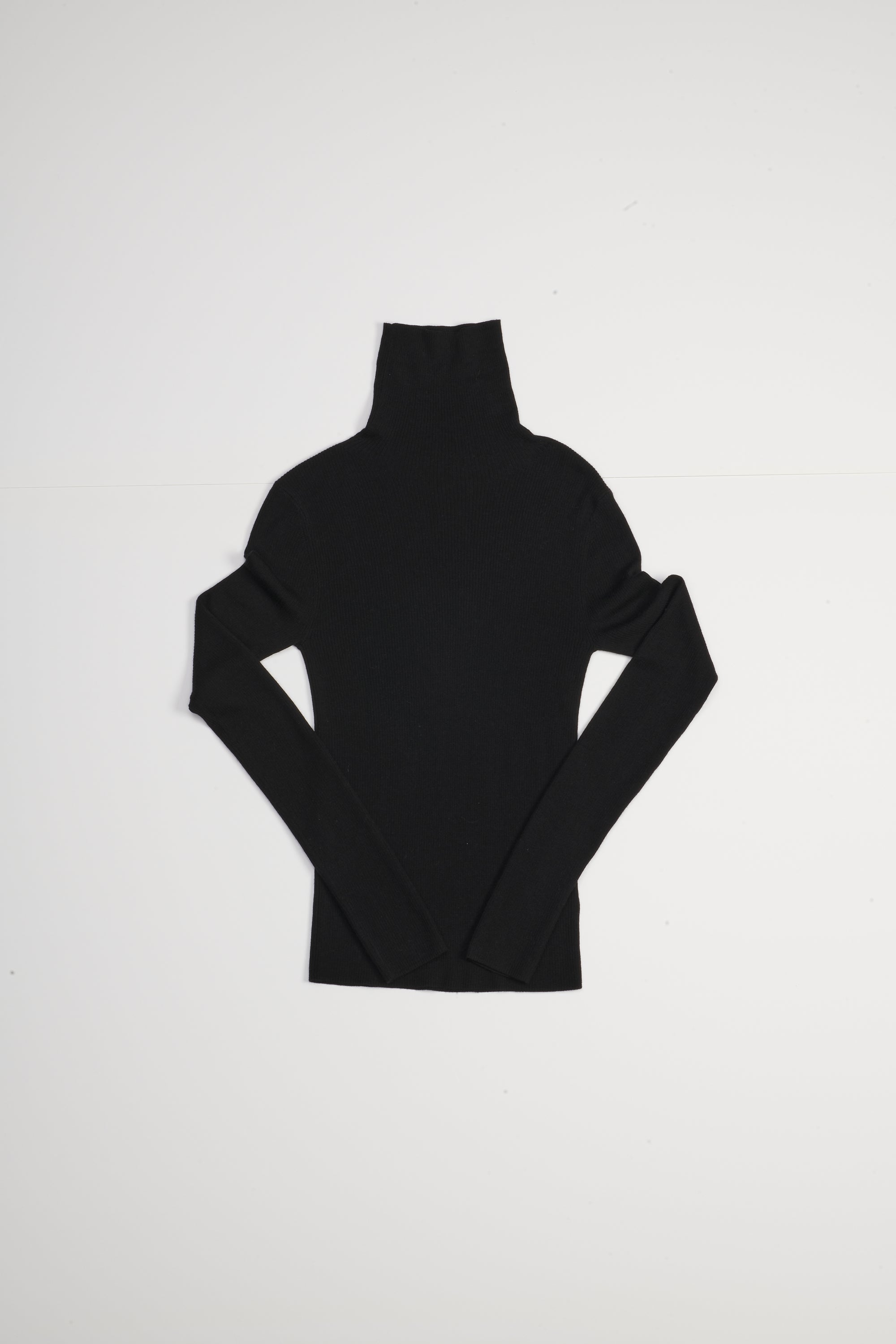 RHEA138 | Ribbed Turtleneck | Merino Wool | Black