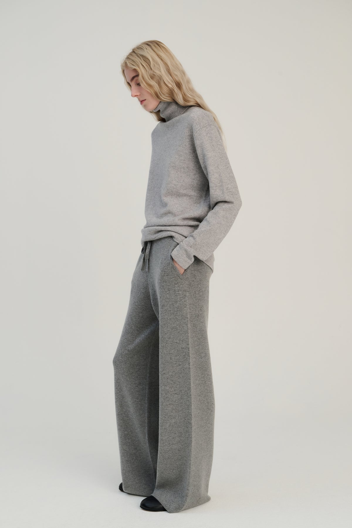 SW07.04 | Turtleneck | Light Grey | Wool &amp; Cashmere