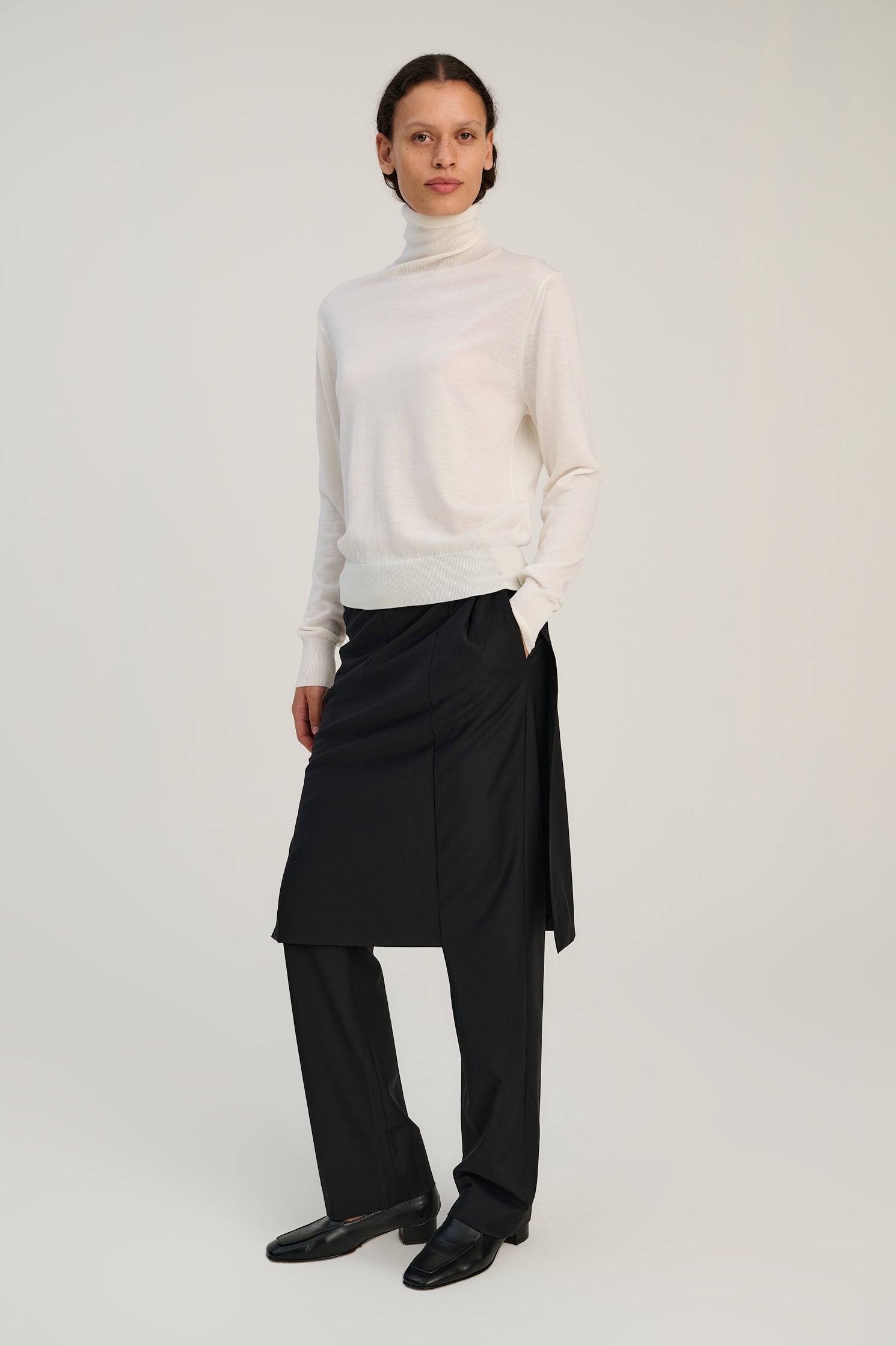 RHEA134 | Turtle Neck | Merino Wool |  Cream
