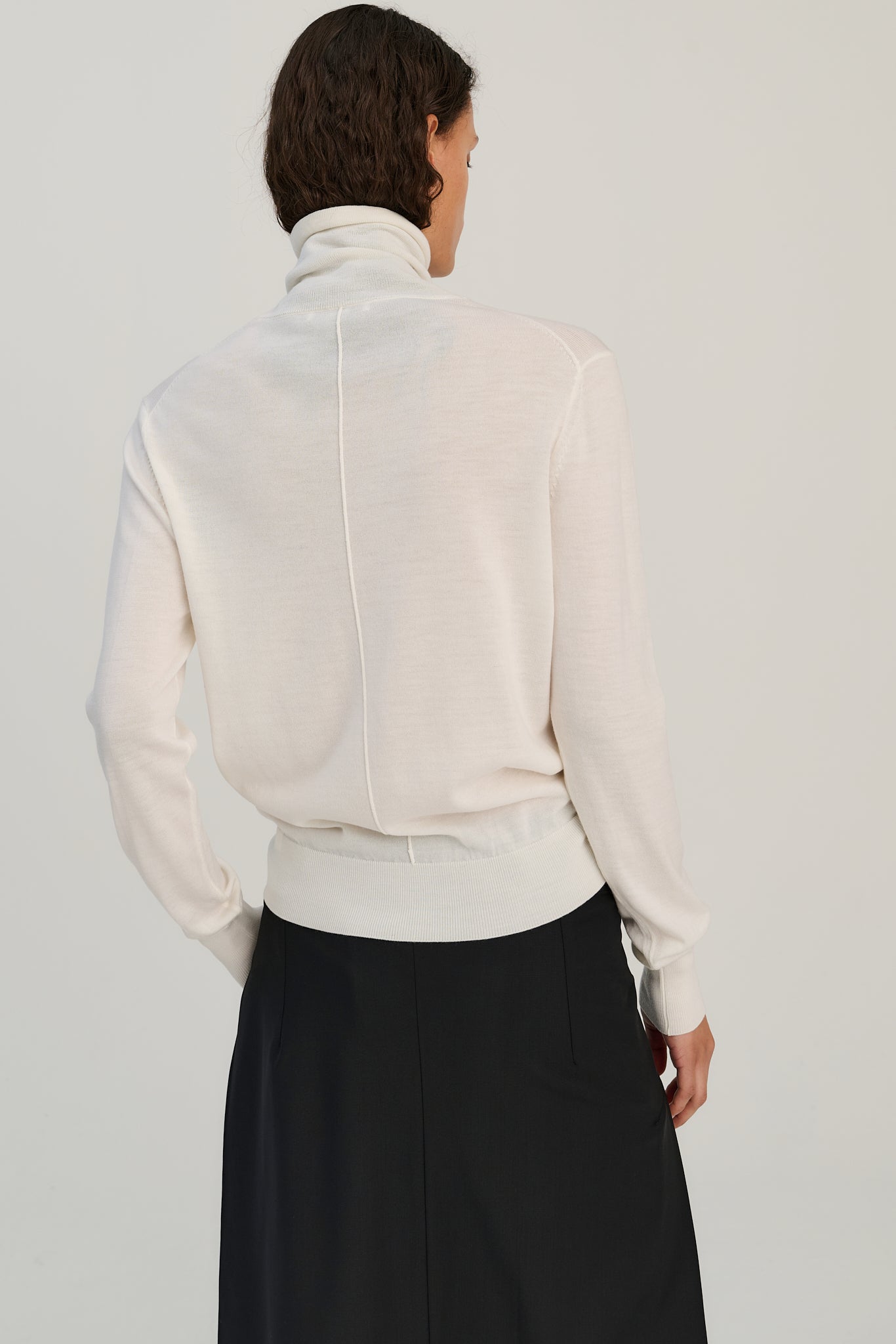 RHEA134 | Turtle Neck | Merino Wool |  Cream