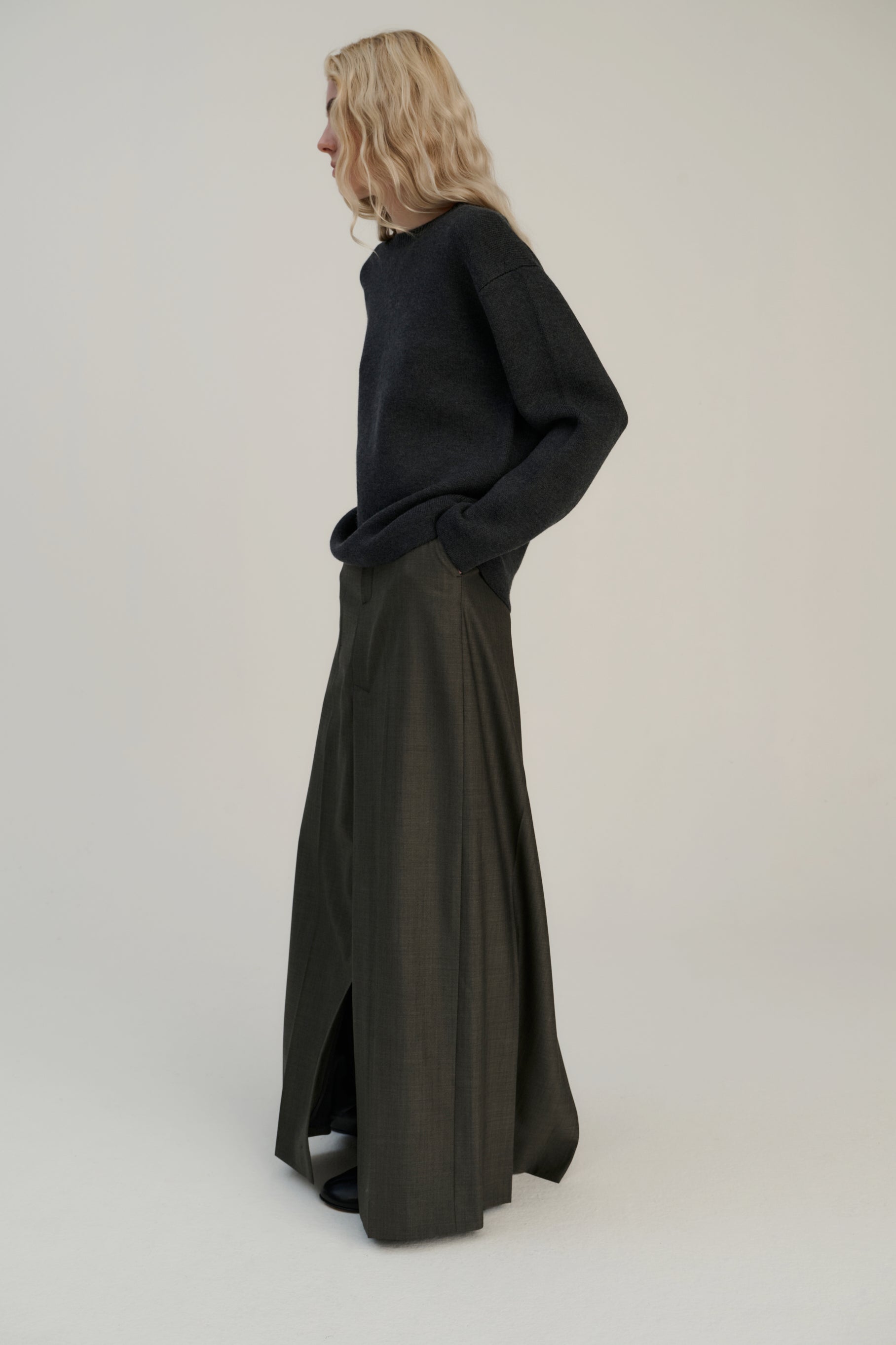 Double Knitted Crew | Merino Wool | Dark Grey