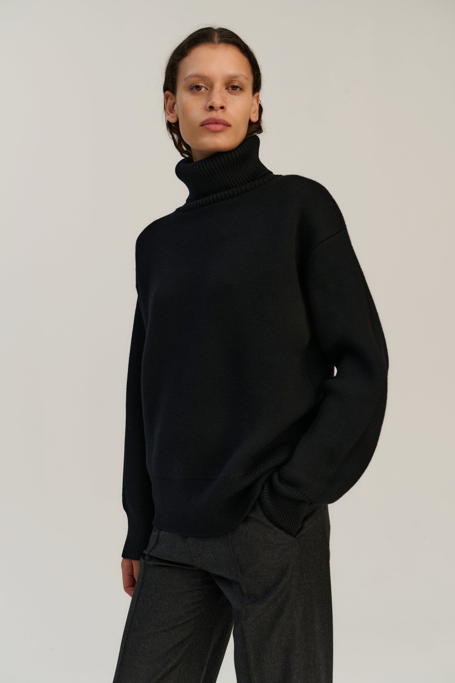 Double Knitted Turtle | Merino Wool | Black