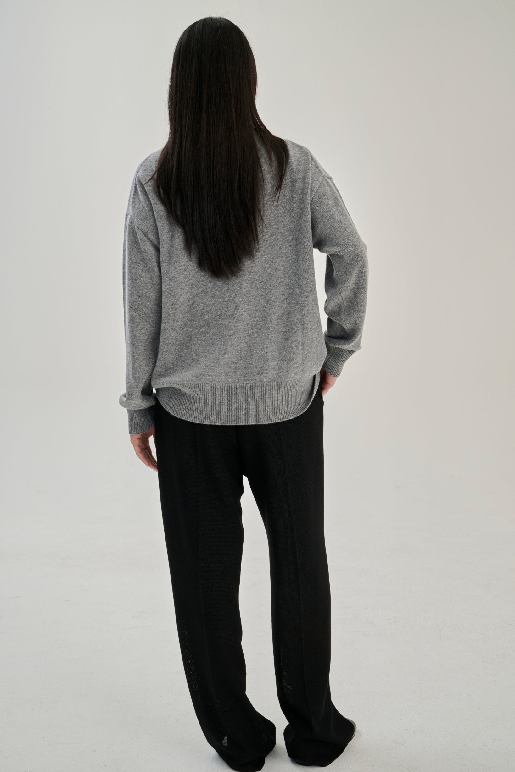 V Neck | Mid Grey | Wool &amp; Cashmere