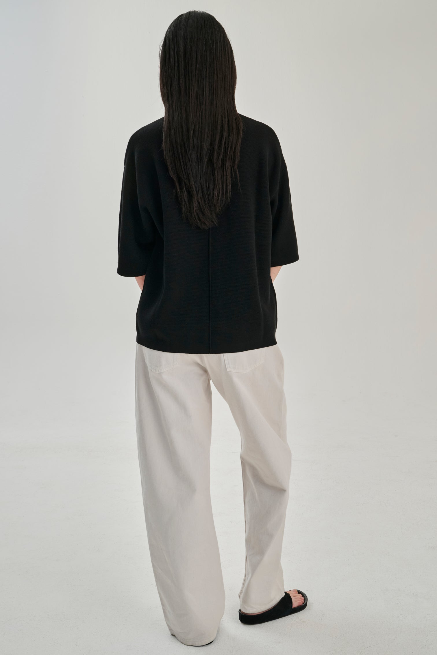 SW30.01 | Zip Polo | Lyocell Wool | Black