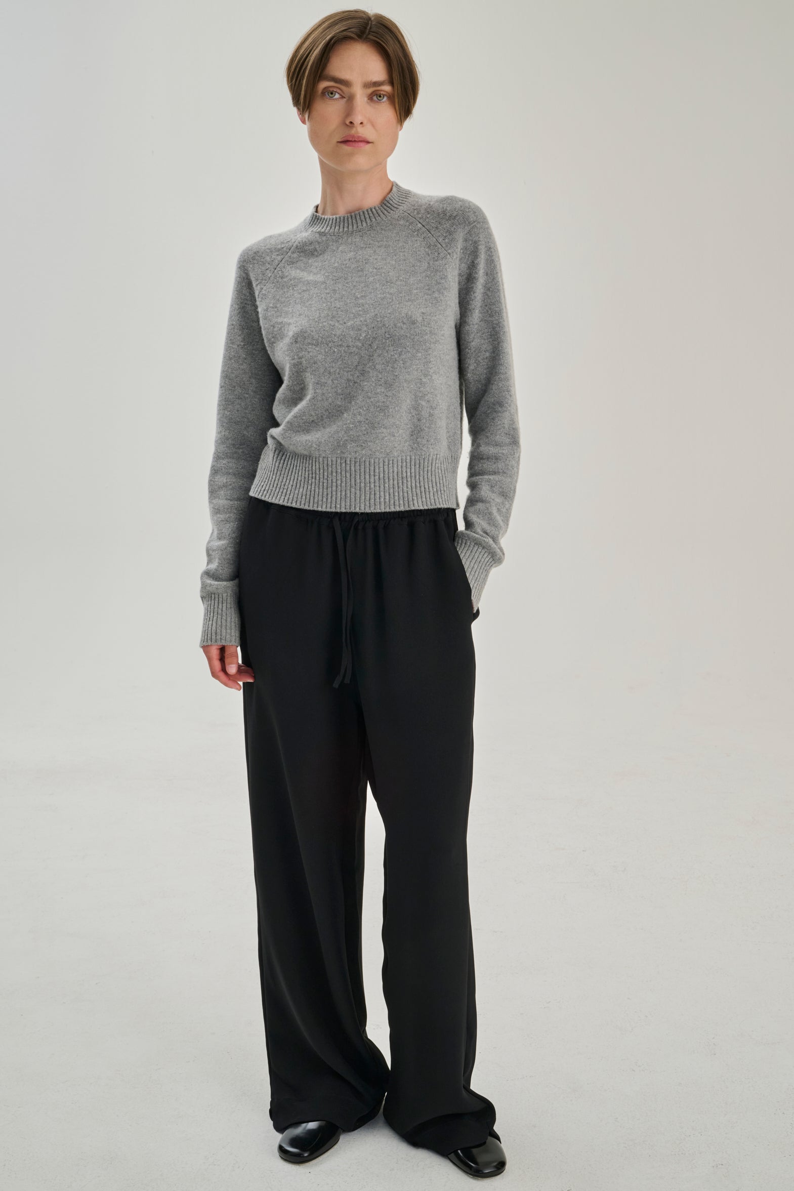 SW24.05 | Raglan Crew | Wool Cashmere | Mid Grey