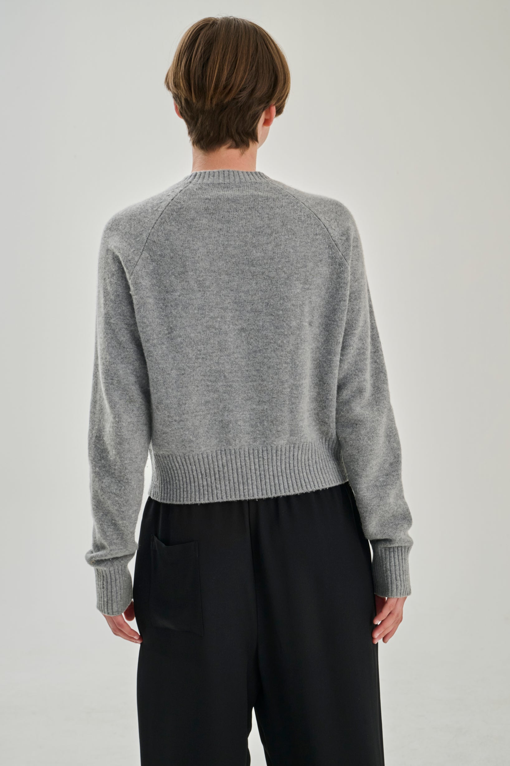 SW24.05 | Raglan Crew | Wool Cashmere | Mid Grey