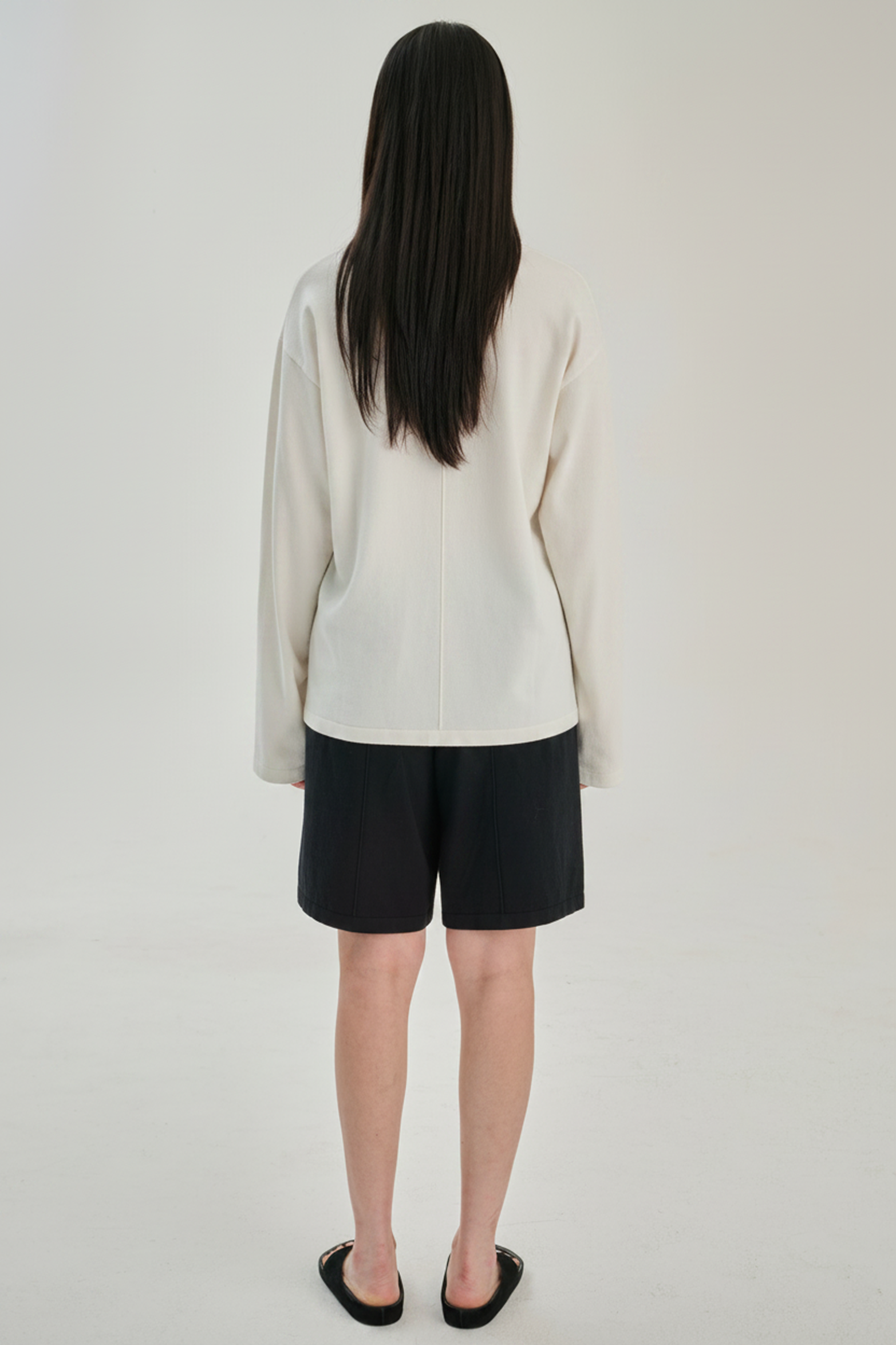 SW27.01 | Short | Black | Cotton &amp; Cashmere