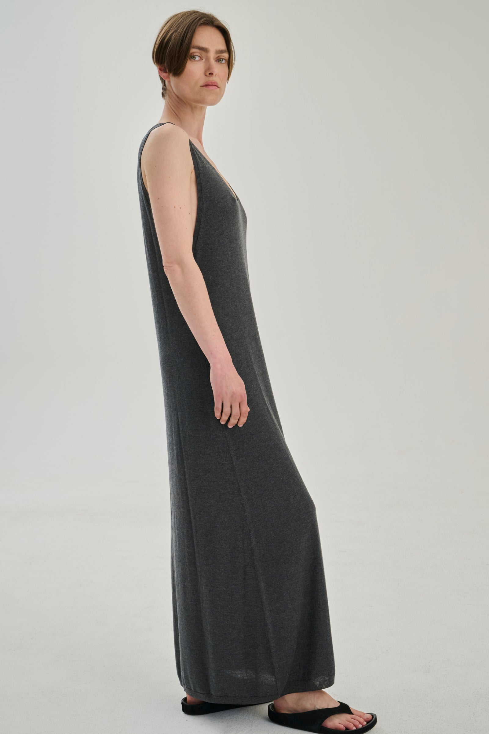 D001.07 | Kleid | Seide Wolle Kaschmir | Dunkelgrau