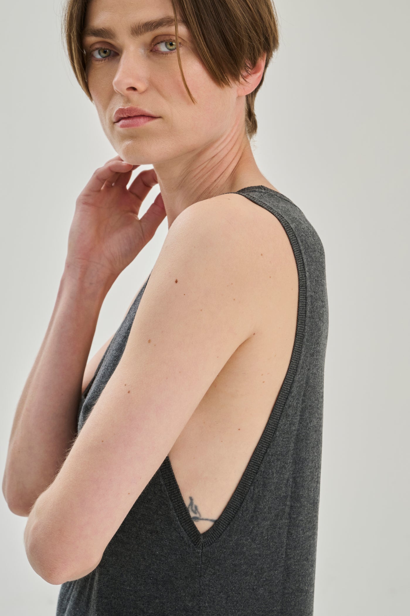 D001.07 | Kleid | Seide Wolle Kaschmir | Dunkelgrau