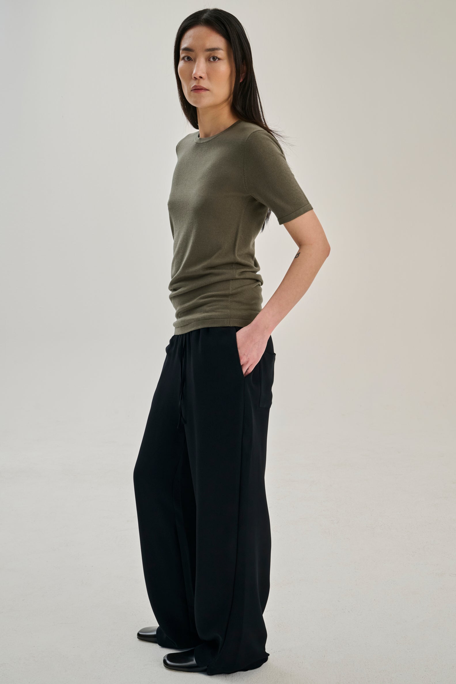 SW34.12 | Long Fitted Tshirt | Olive | Silk Wool Cashmere