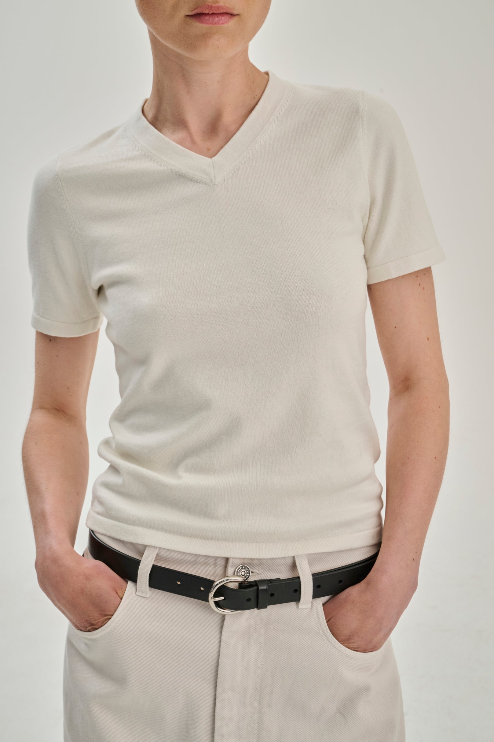SW23.03 | Cropped TShirt V Neck | Cotton Cashmere | Off White