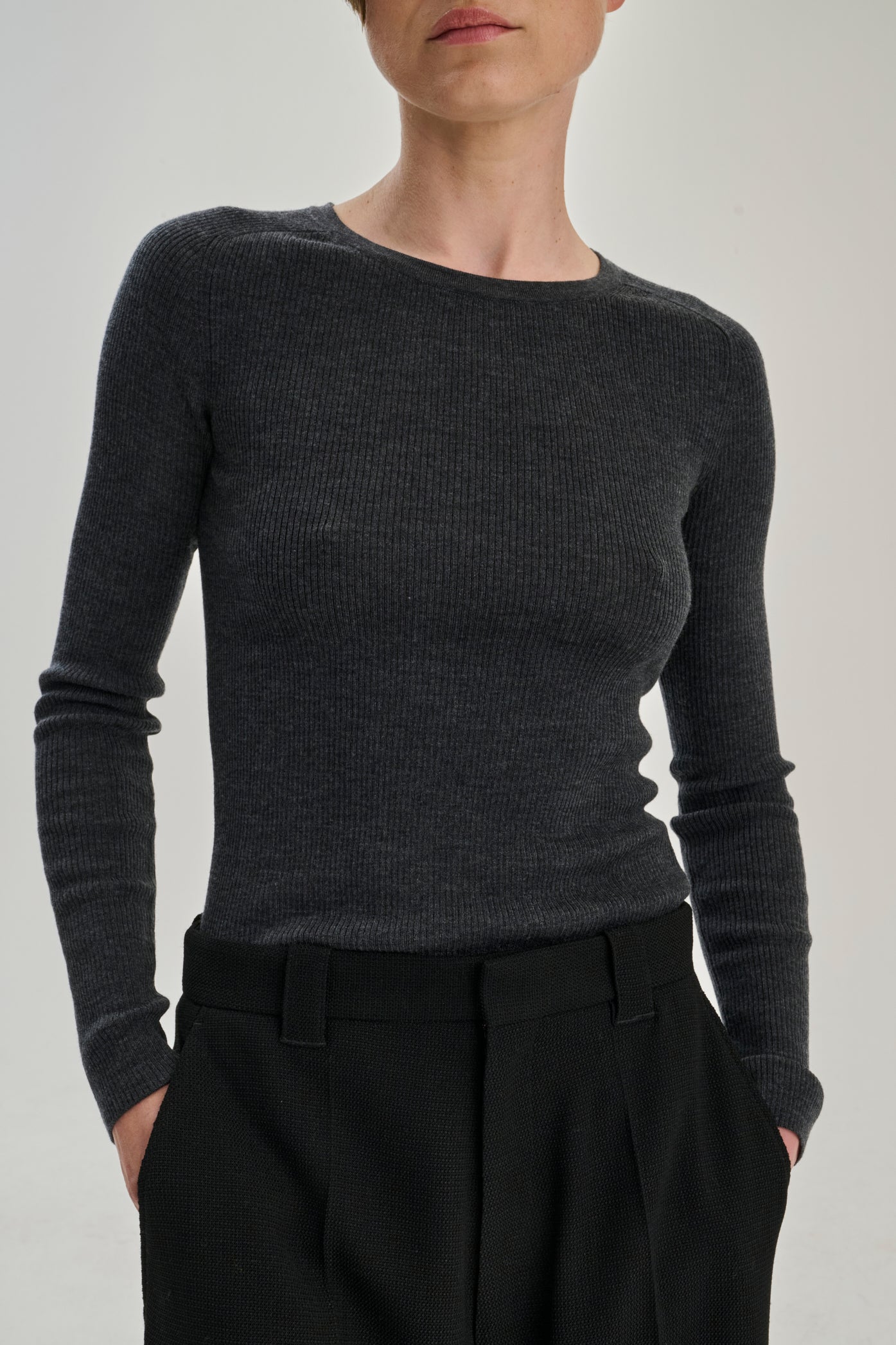 SW16.05 | Rib Crew | Merino Wool | Mid Grey