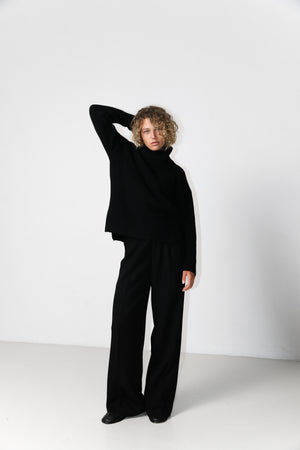 Heavy Roll Neck. Black